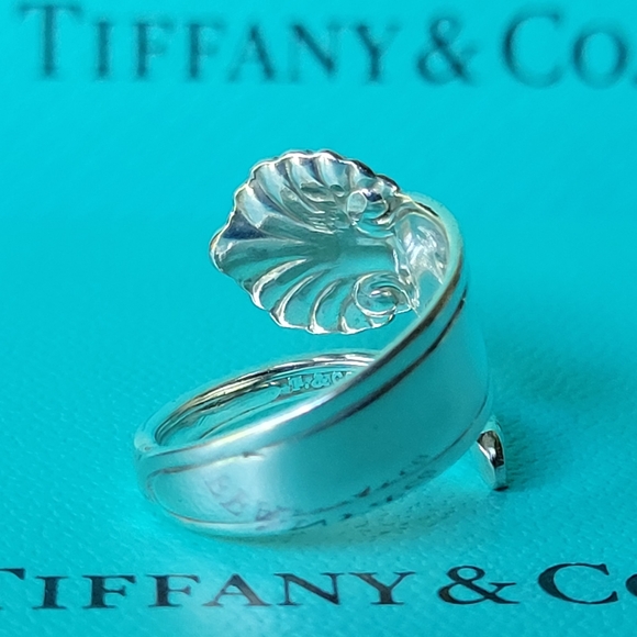 1880 Tiffany & Company Spoon Ring in Sterling Silver size 5 - Picture 15 of 16